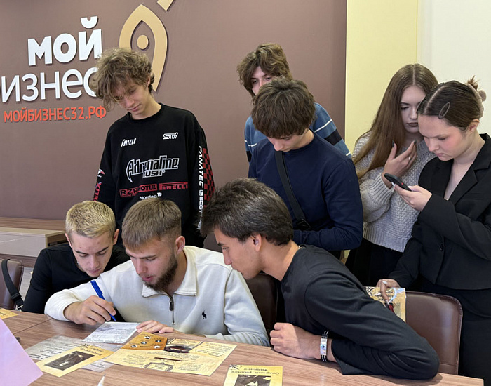 Научились принимать решения в кризисных ситуациях: в Центре «Мой бизнес» прошла экстремальная бизнес-игра
